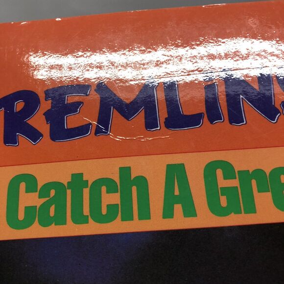 Gremlins: To Catch a Gremlin Paperback Book Vintage 1984 Golden Book Teitelbaum - Picture 3 of 9
